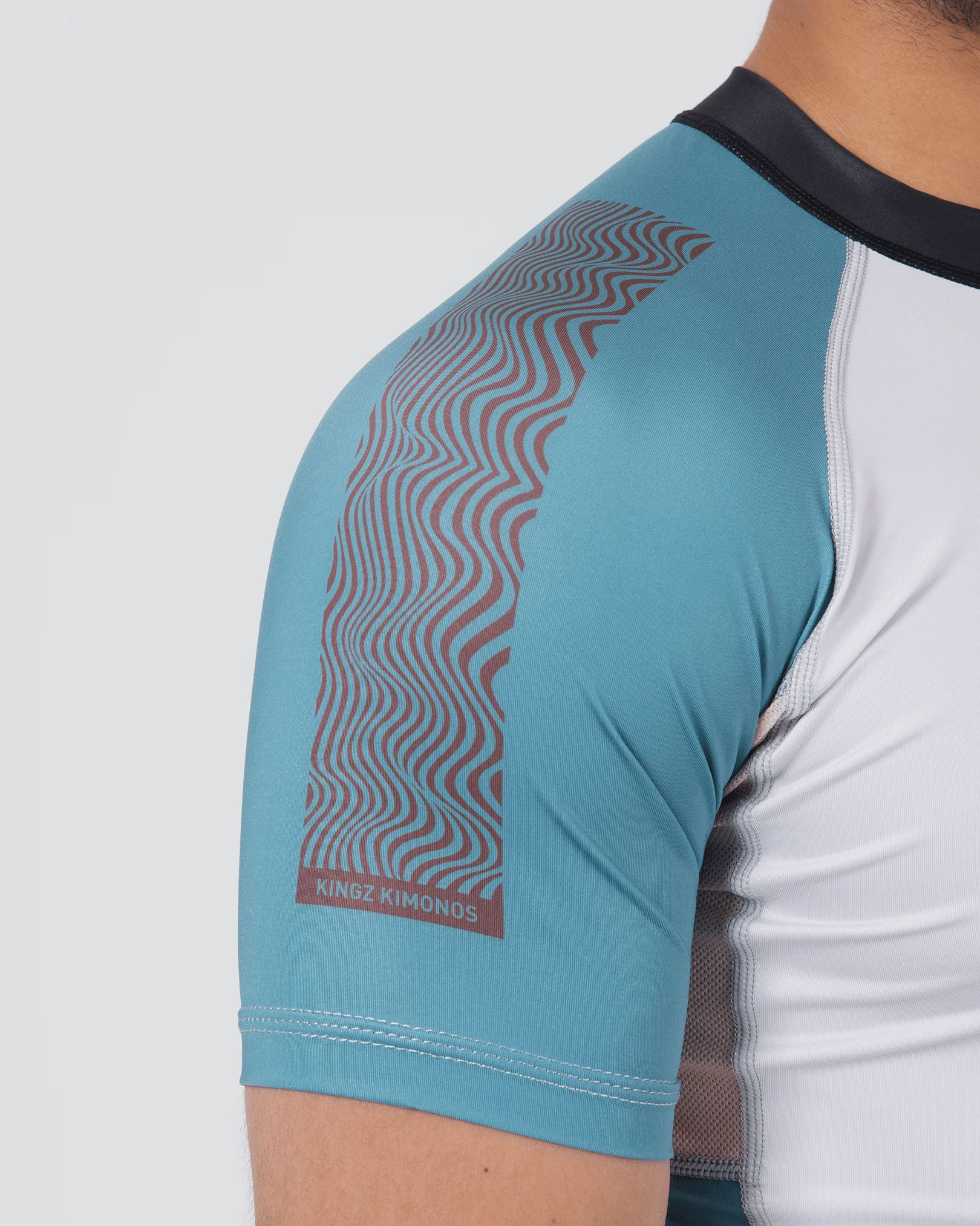 Flow Rashguard - Image 8