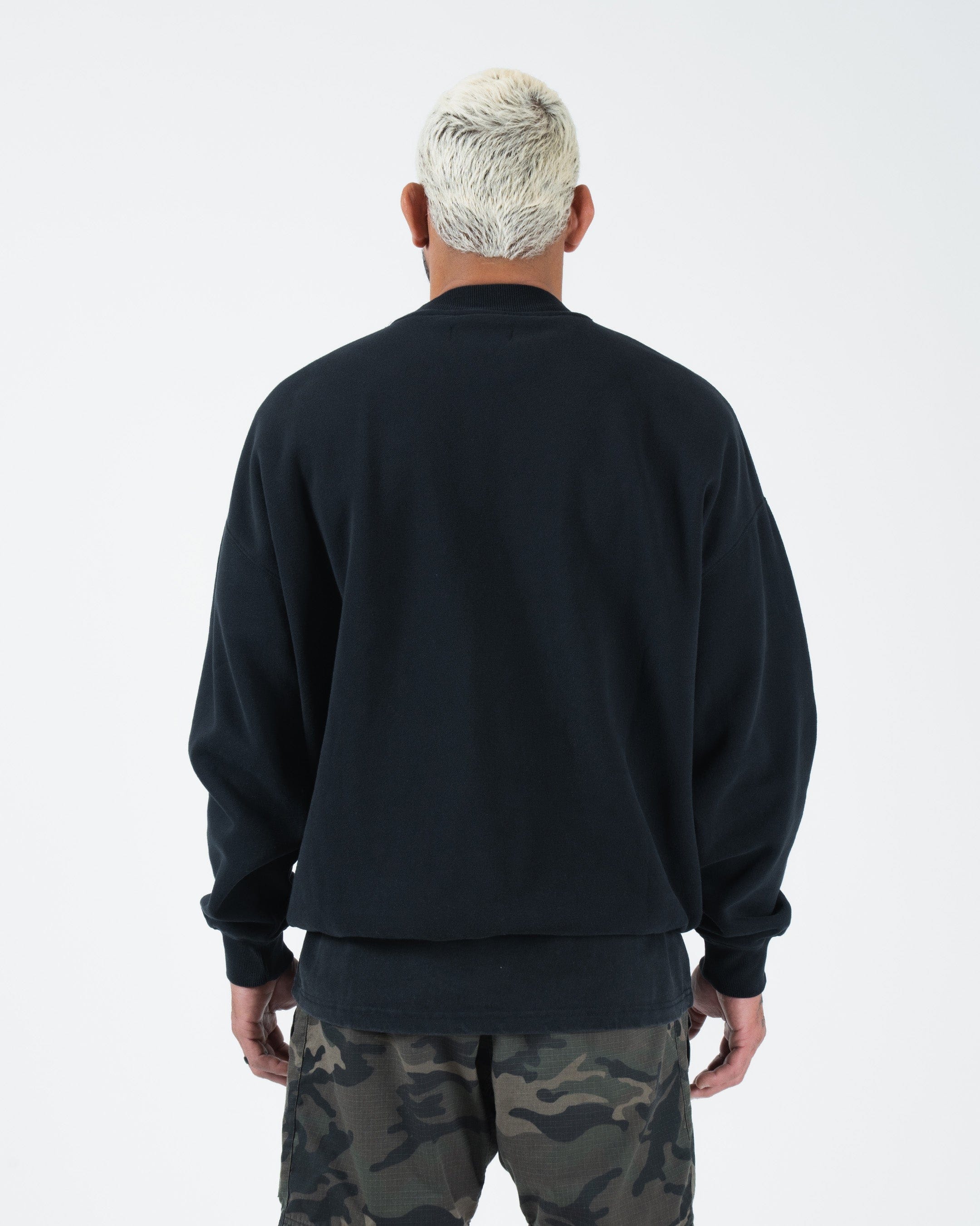 Kore V2 Crewneck - Image 4