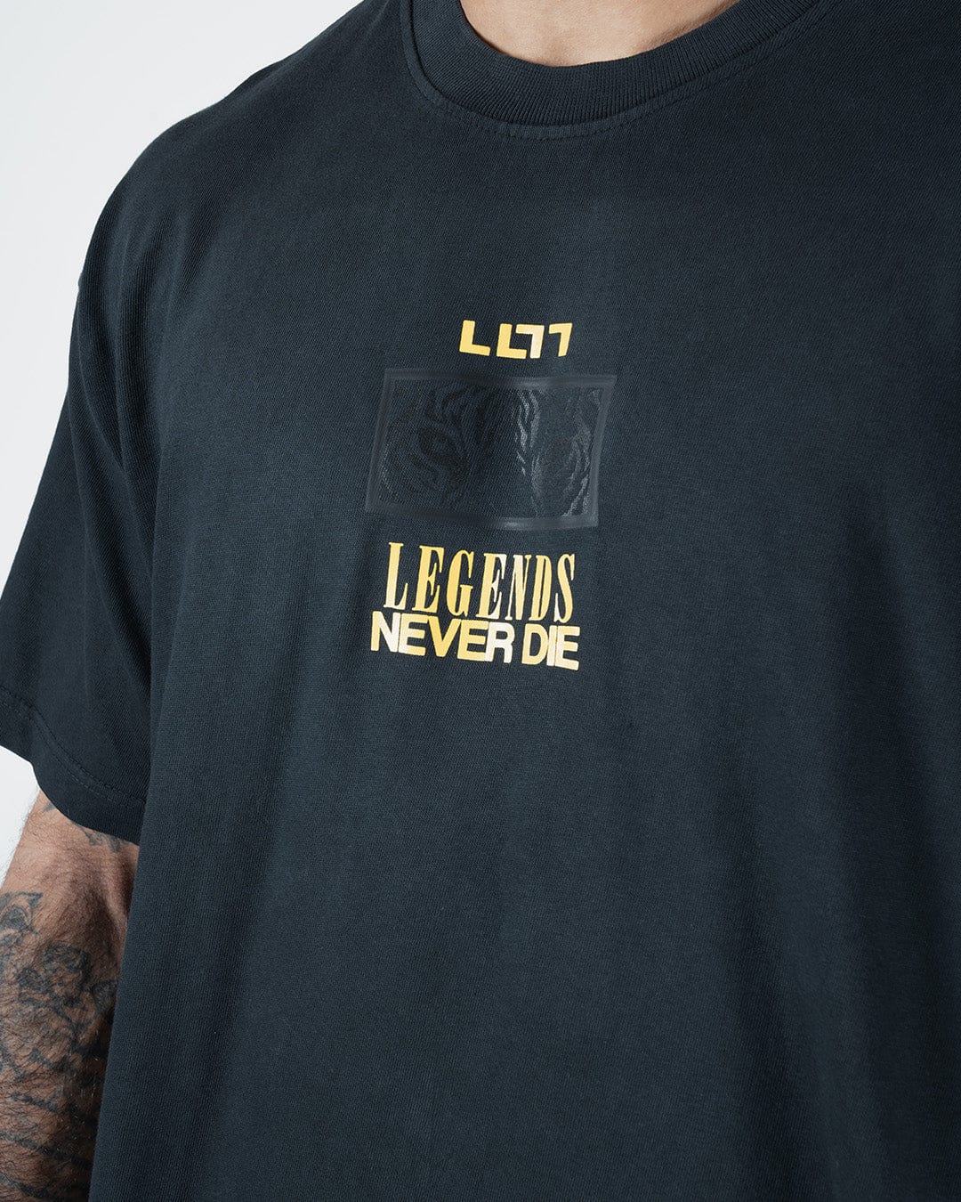 Leandro Lo Legends Never Die Tiger Tee - Image 9