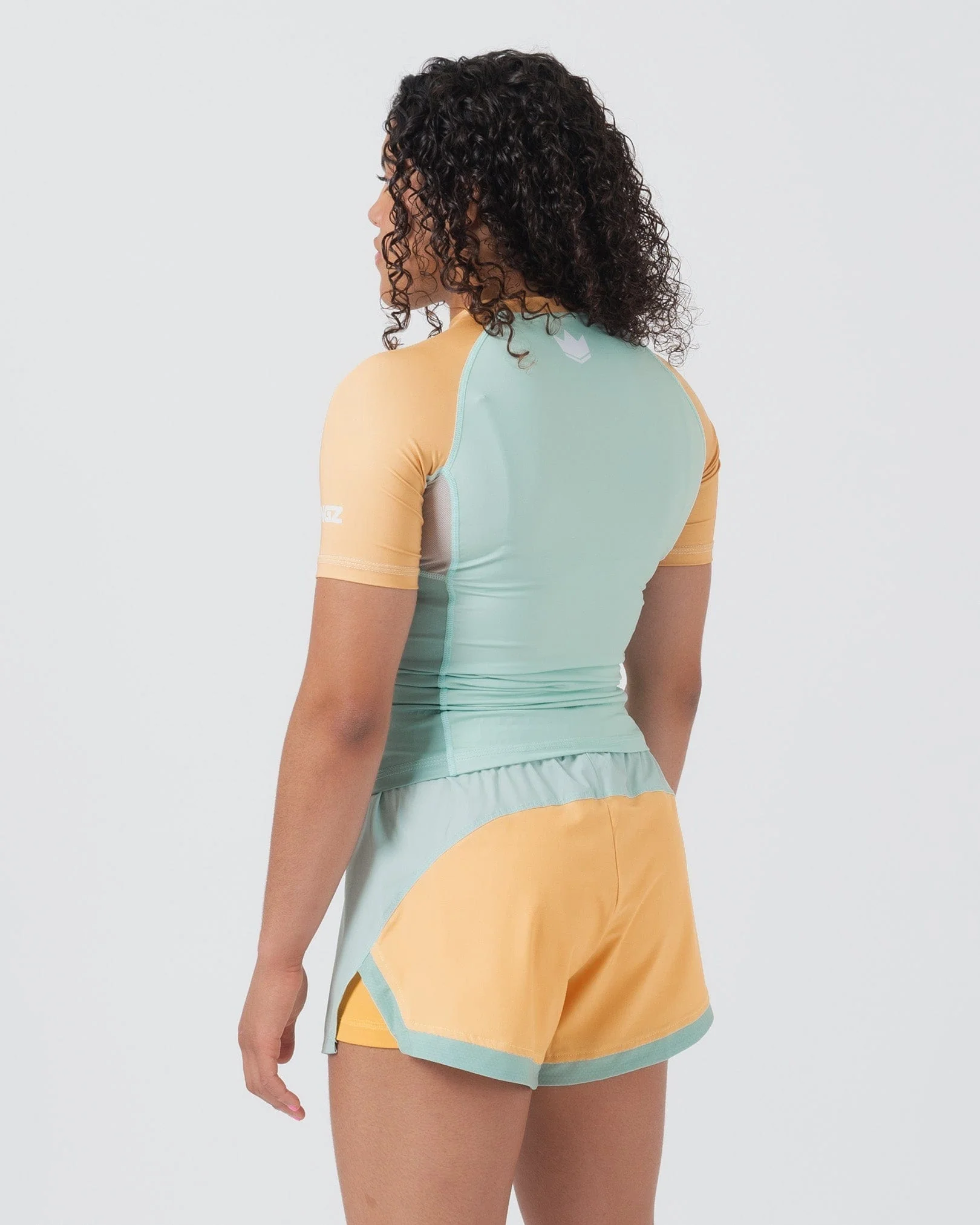 Terra Womens Rashguard - Green Edition - Image 3
